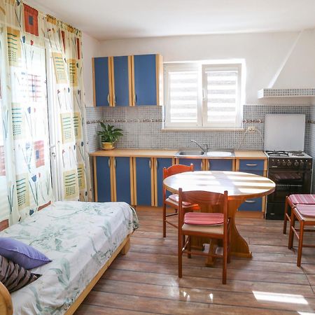 Apartments Butkovic 흐바르 객실 사진