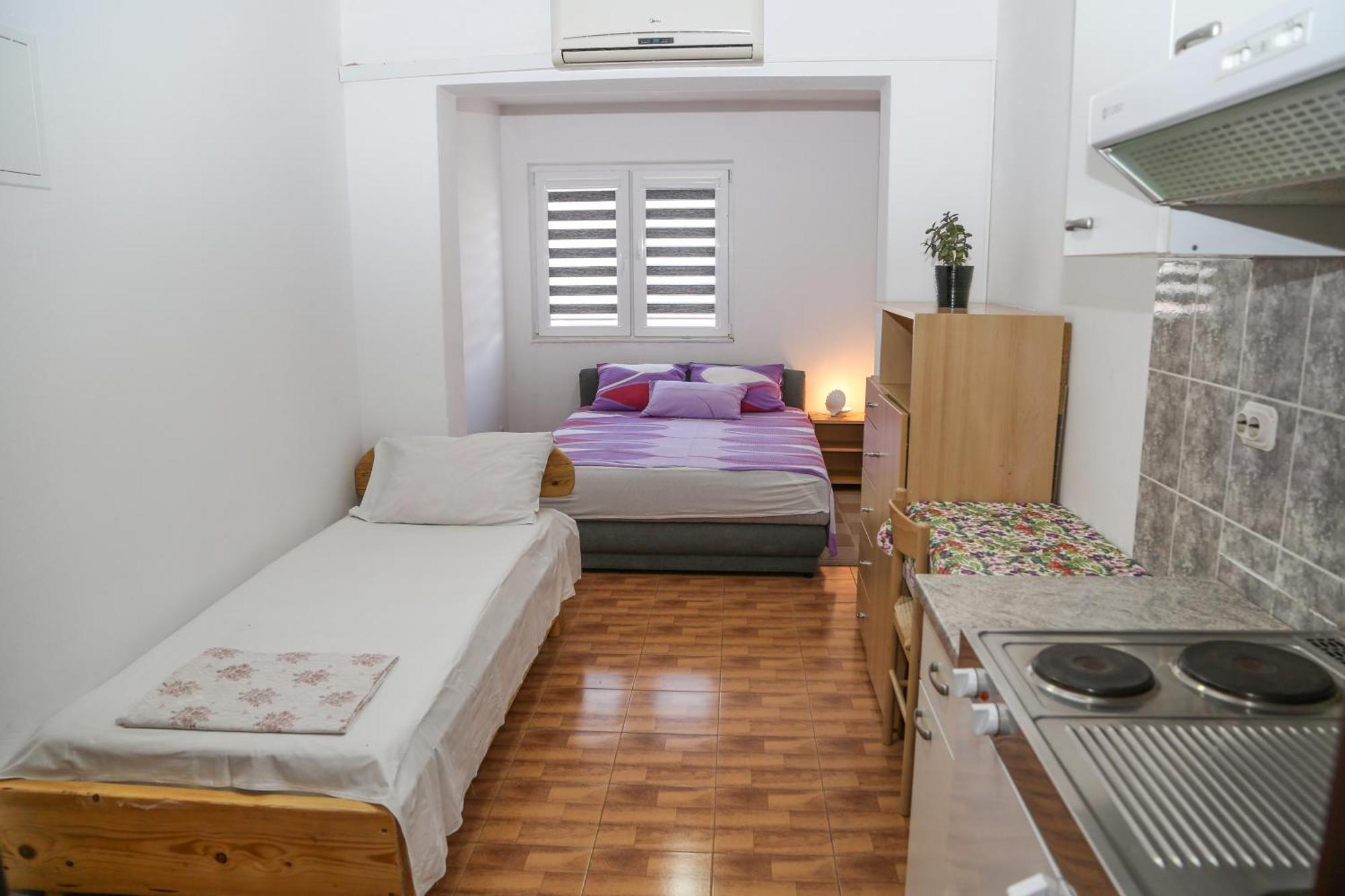 Apartments Butkovic 흐바르 객실 사진