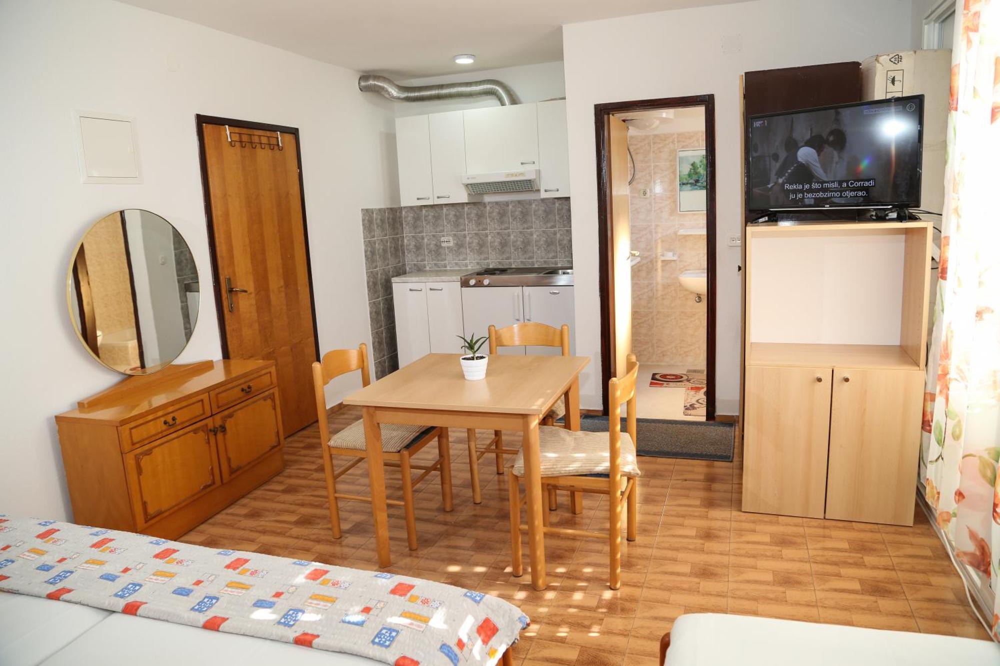 Apartments Butkovic 흐바르 객실 사진